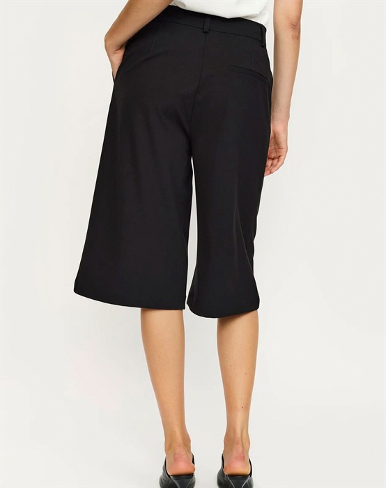 SRVilja Bermuda Shorts - Black